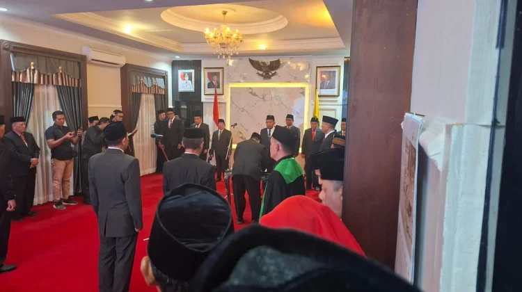 Bupati Fauzi Lantik Empat Pejabat Eselon II