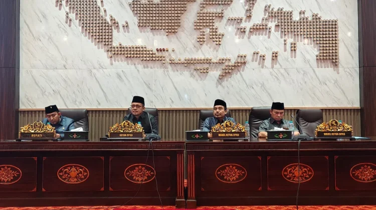DPRD Sumenep Sahkan Hasil Pembahasan Pertanggungjawaban APBD 2025