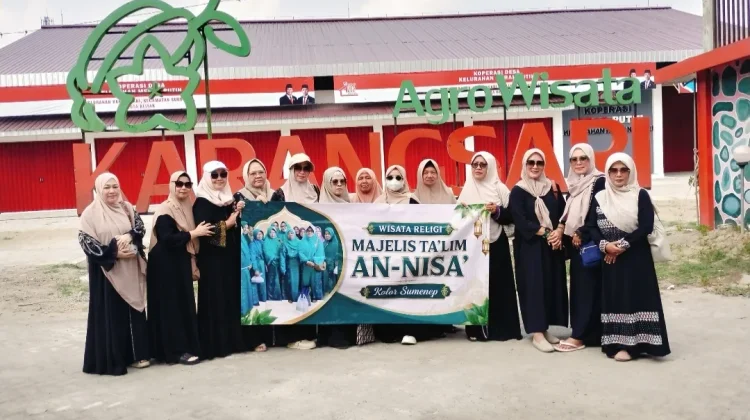 Majelis An-Nisa BSA Kolor Nikmati Wisata Religi Liburan Sekolah