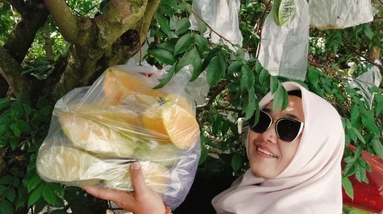 Majelis An-Nisa BSA Kolor Nikmati Wisata Religi Liburan Sekolah