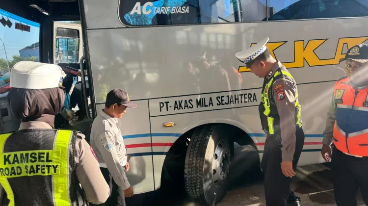 Satlantas Sumenep Gelar Ramp Check Bu