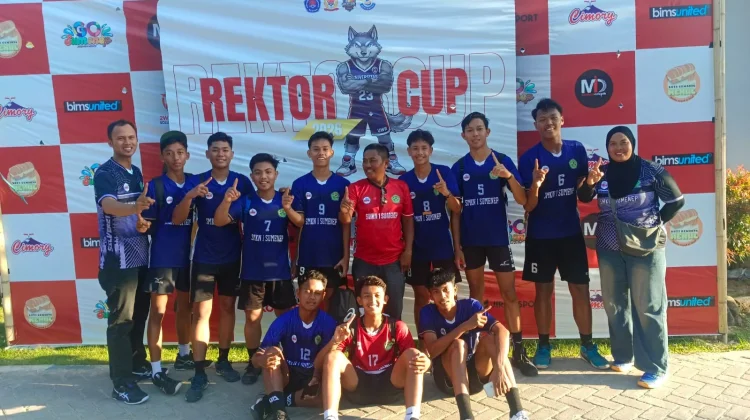 Sikat Smada 2-0, Tim Voli Putra B SMKN 1 Sumenep Melaju di Rektor Unija Cup