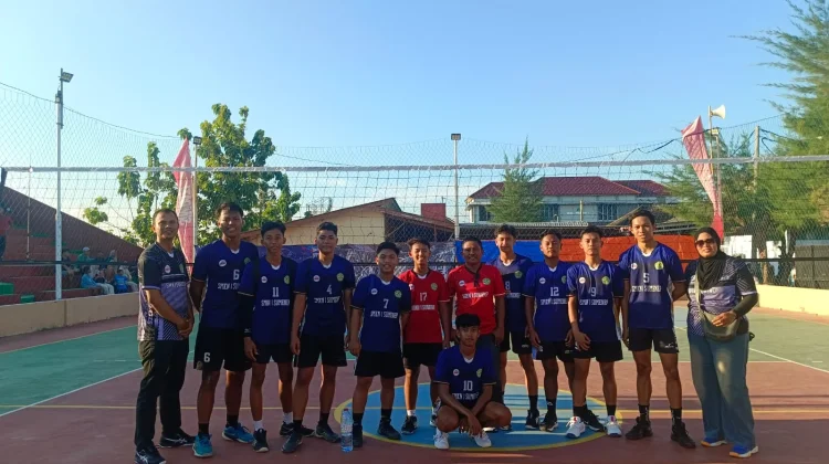 Sikat Smada 2-0, Tim Voli Putra B SMKN 1 Sumenep Melaju di Rektor Unija Cup