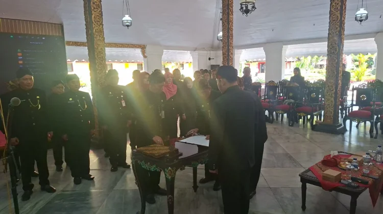 Puluhan pejabat Administrator dan pengawas Dilantik Bupati Sumenep