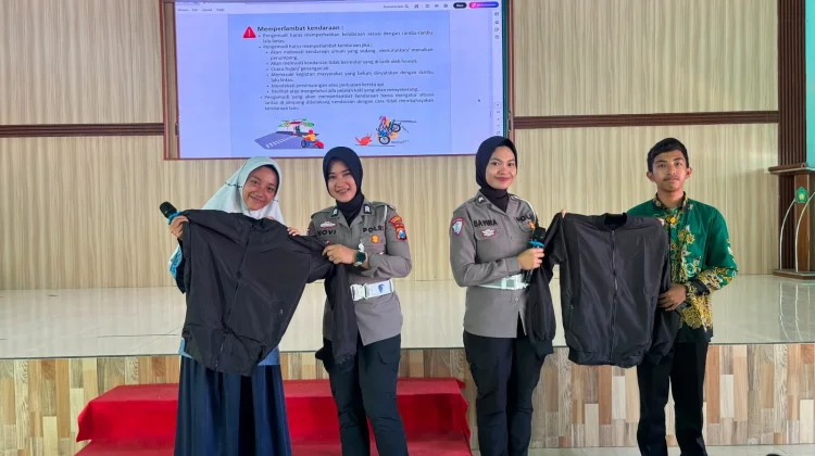 Satlantas Polresta Sumenep Edukasi Pelajar Tertib Berlalu Lintas