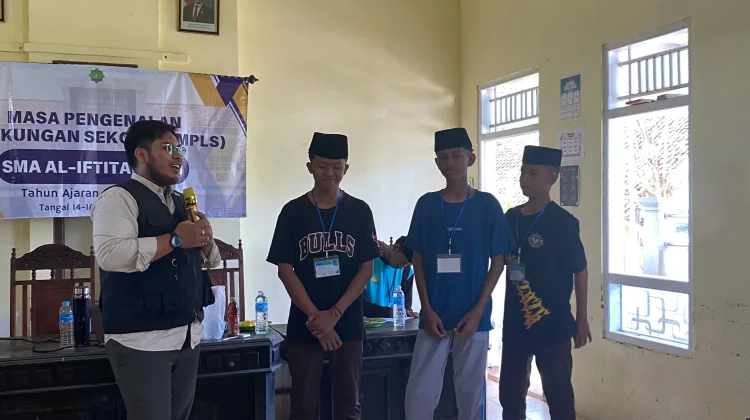 Siswa SMA Al-Iftitahiyah Diajak Jadi Agen Peduli Lingkungan