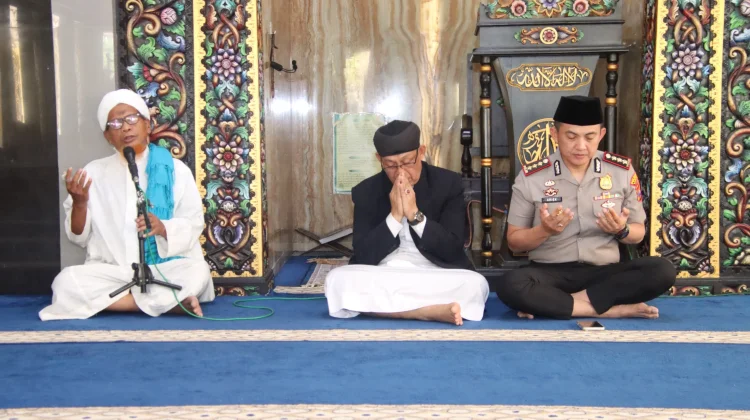 Berita Foto - Polresta Sumenep Perkuat Moral Melalui Binrohtal - RRI.co.id