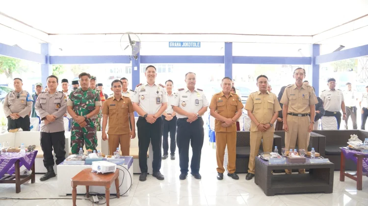 Imigrasi Pamekasan Kukuhkan Desa Omben Jadi Desa Binaan