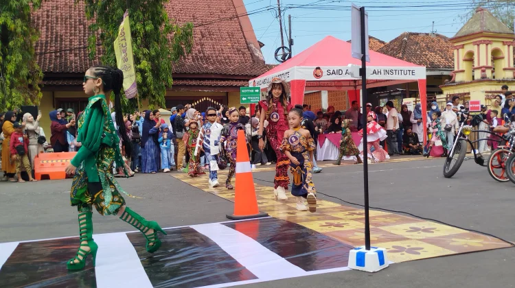 Sunday Batik on The Street 2026