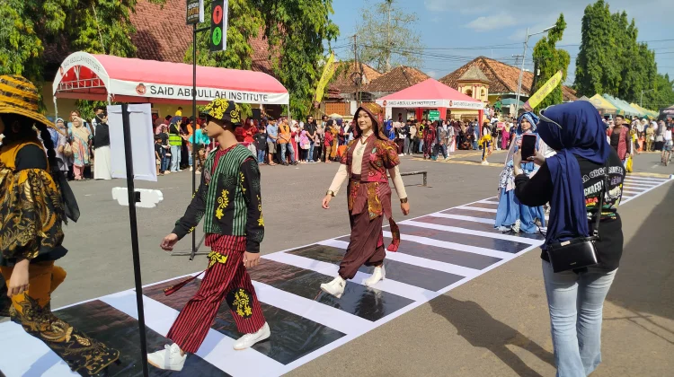Sunday Batik on The Street 2026