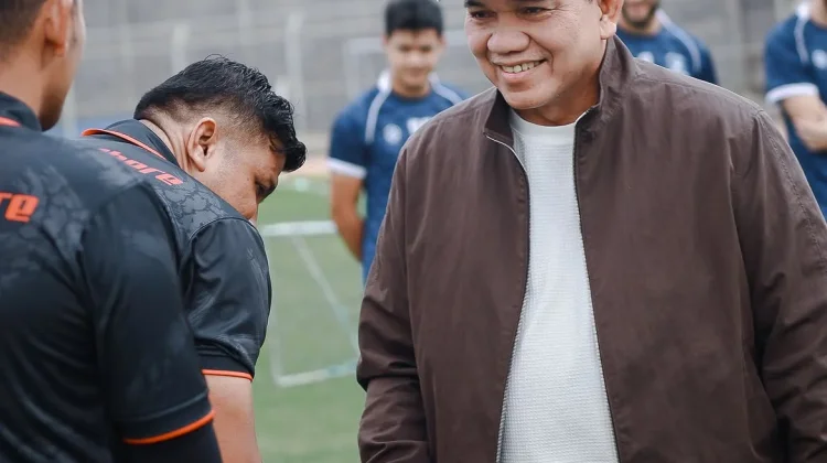Berita Foto - Suntikan Motivasi Presiden Klub Madura United di Masa ...