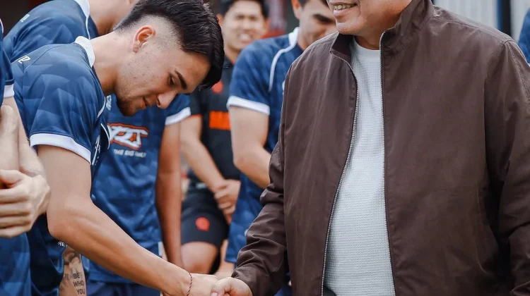 Berita Foto - Suntikan Motivasi Presiden Klub Madura United di Masa ...