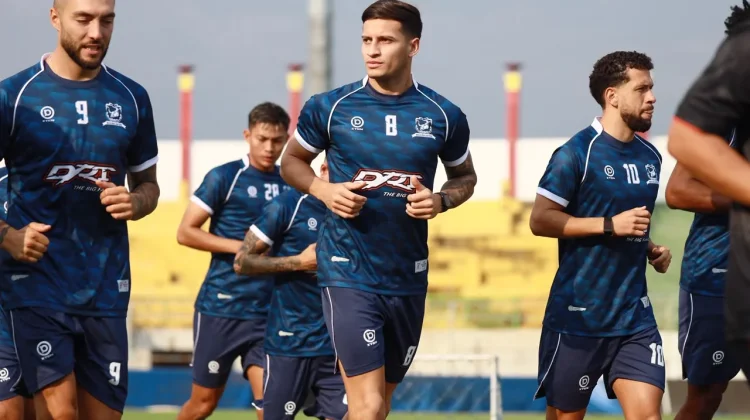 Latihan Hari Kedua Madura United Bersama Ze Gomes di Bangkalan