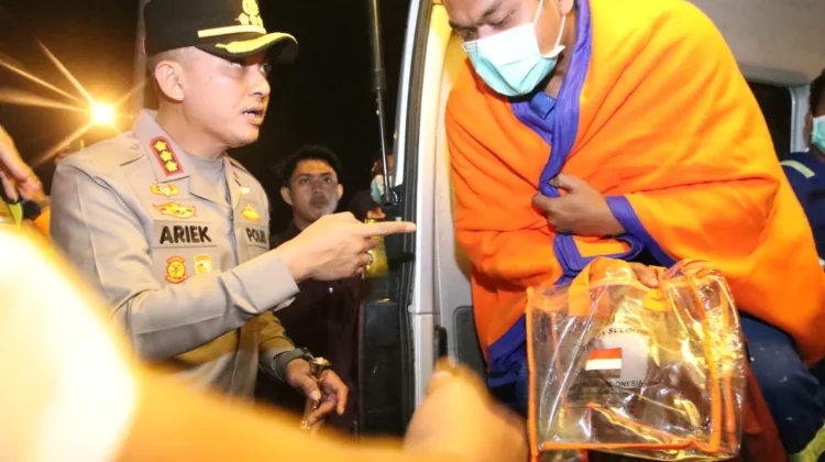 Kapolresta Sumenep Sambut Korban KM Mutiara Sentosa 2