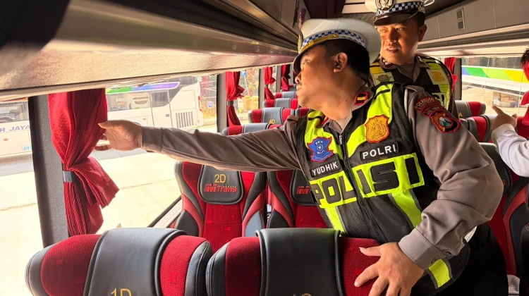 Satlantas Polresta Sumenep Ramp Check Bus Digelar di Terminal
