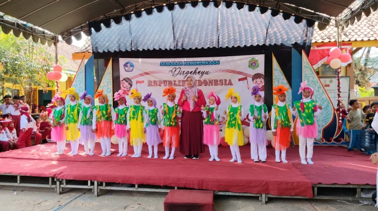 Peringatan HUT RI di SDN Pangarangan 1 Sumenep Berlangsung Meriah