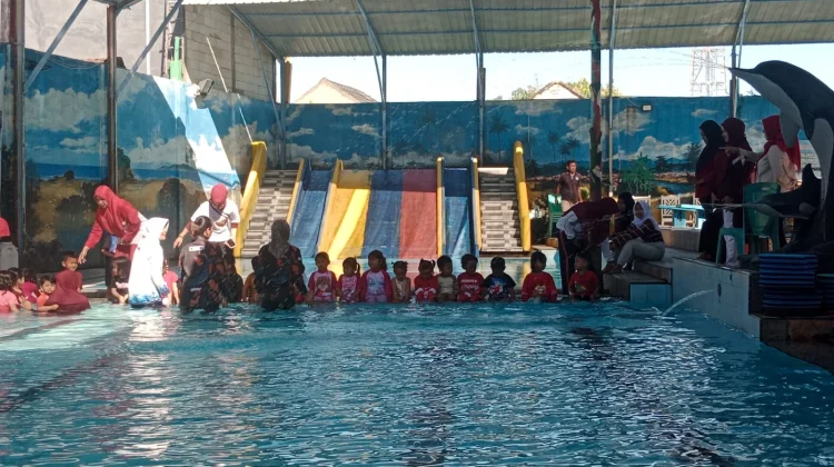 Ekstrakurikuler Berenang di PAUD, Wadah Anak Belajar Mandiri dan Percaya Diri