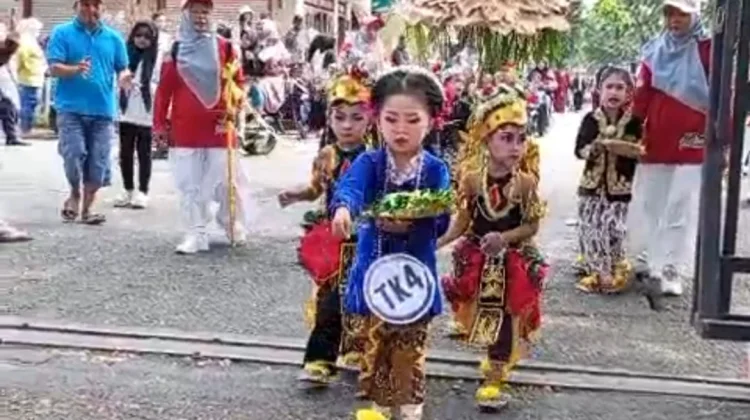 Kecamatan Dasuk Raih Juara 2, Tan Pangantanan Jadi Ajang Lestarikan Budaya Madura