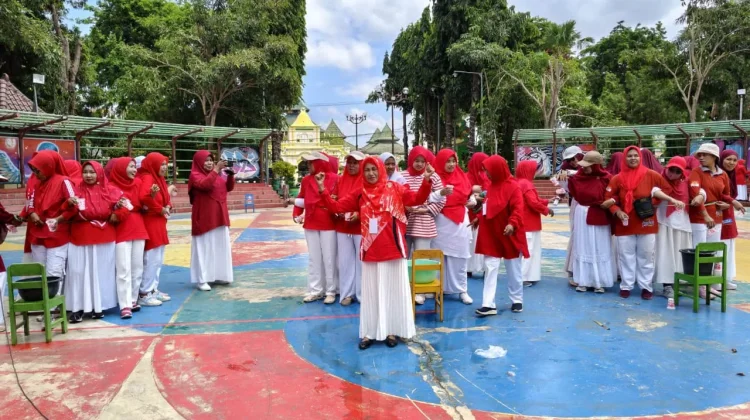Guru PAUD Kecamatan Kota Semarakkan HUT ke-81 RI