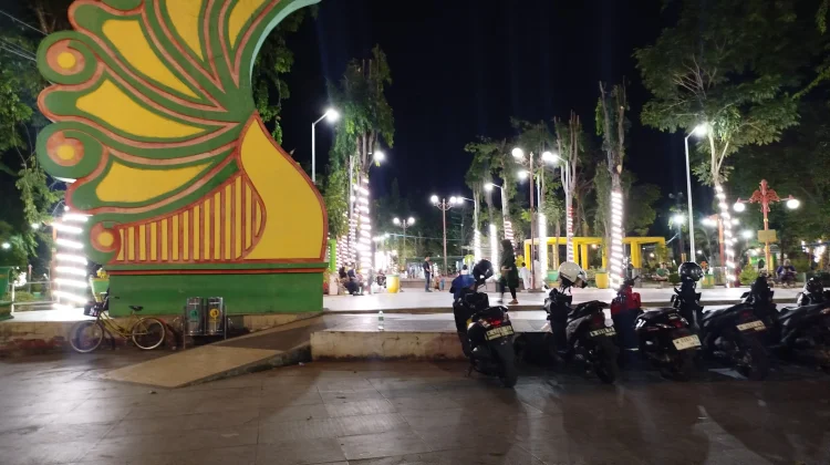 Taman Bunga Dikunjungi Warga pada Libur Maulid Nabi