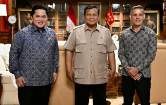 Ketua PSSI Bersama Pelatih Timnas Indonesia Bertemu Presiden