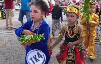 Kecamatan Dasuk Raih Juara 2, Tan Pangantanan Jadi Ajang Lestarikan Budaya Madura
