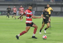 Galeri Junior Brandao saat Membela Madura United