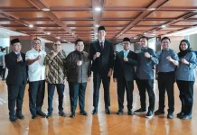 Proses Pengambilan Sumpah Mitchell Baker Sebagai Warga Negara Indonesia