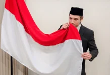 Proses Pengambilan Sumpah Warga Negara Indonesia Luke Anthony Vickery