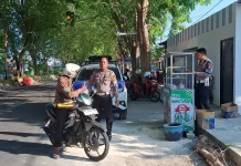 Kita Berbagi Sosial Sumenep Bagikan Ratuaan Nasi Bungkus Tujuan Akhirat
