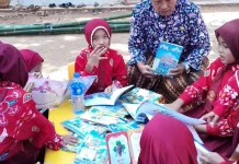 Siswa-Siswi SDN Tamansare 1 Dungkek Antusias Sambut Perpusling Sumenep