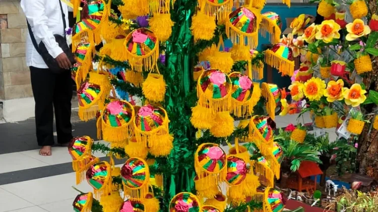 Warna-warni Telur Hias Perayaan 260 Tahun Sungailiat