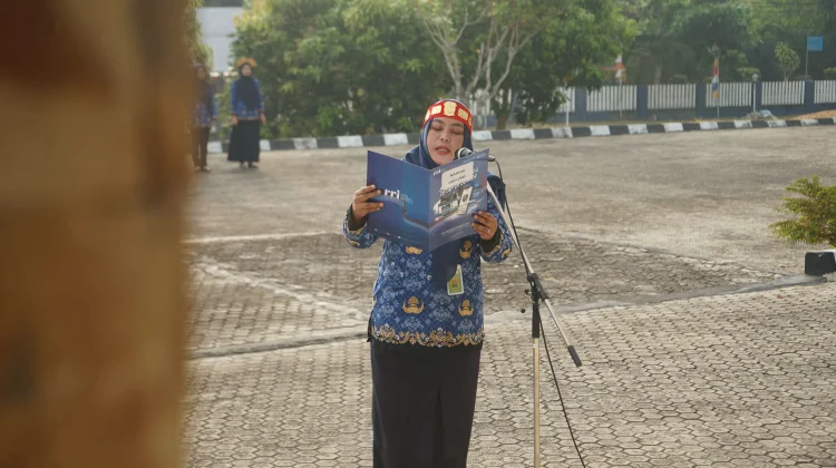 Upacara HUT ke-81 Republik Indonesia di LPP RRI Sungailiat