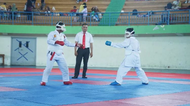 Pelaksanaan Liga Karate Antar Pelajar Series 2 Season 2 di GOR Sahabudin