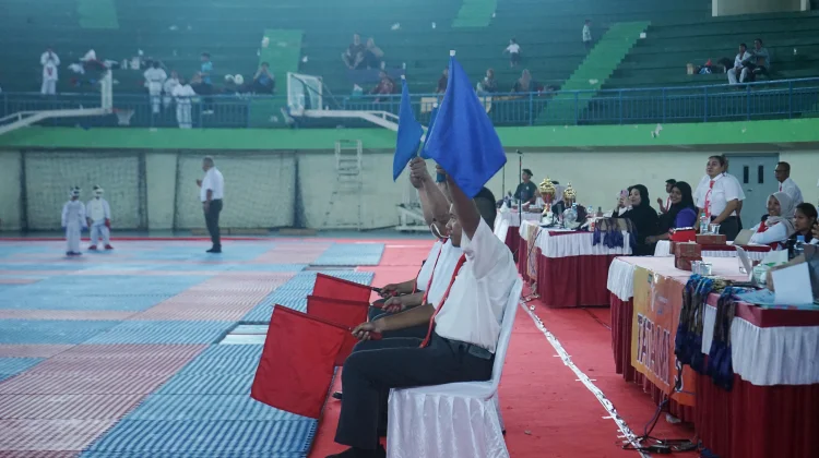 Pelaksanaan Liga Karate Antar Pelajar Series 2 Season 2 di GOR Sahabudin