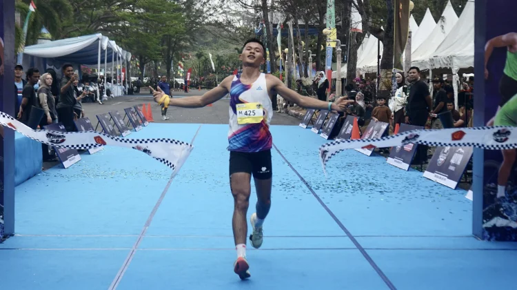 Ratusan Peserta Ikuti TNI Triathlon Open 2026