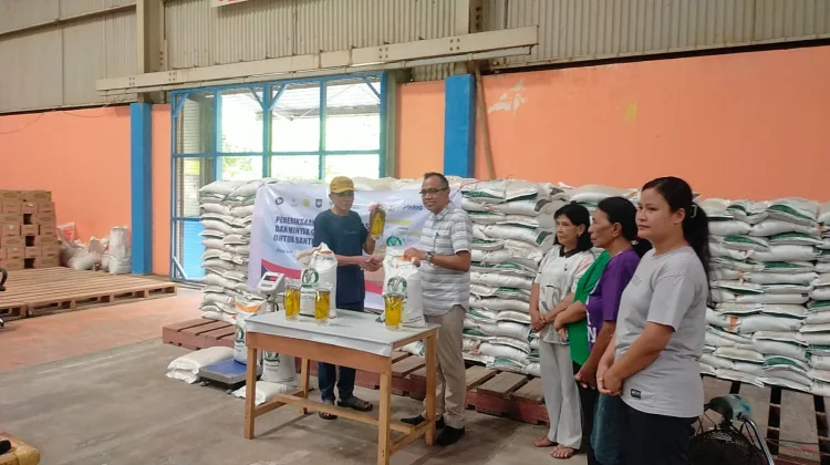 Perum Bulog Launching Program Bantuan Beras di Sangihe