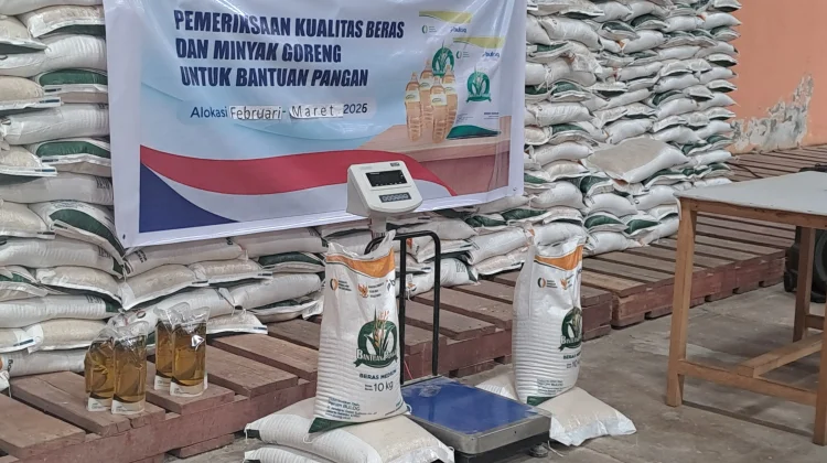 Perum Bulog Launching Program Bantuan Beras di Sangihe