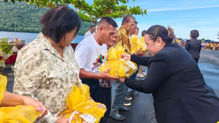Ibadah Paskah GMIST Imanuel Tahuna di Alam Terbuka