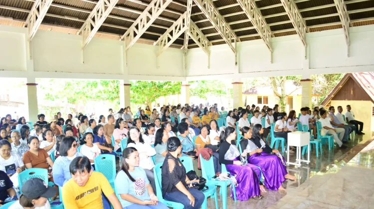 GMIST Imanuel Tahuna Rayakan Kenaikan Tuhan Yesus di Pantai Pananuareng
