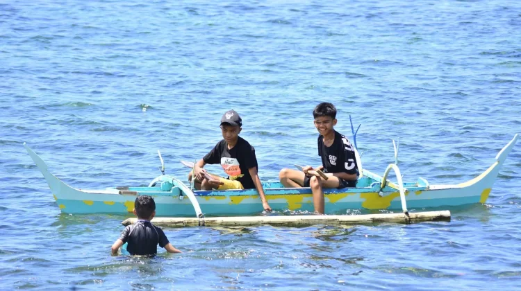 GMIST Imanuel Tahuna Rayakan Kenaikan Tuhan Yesus di Pantai Pananuareng
