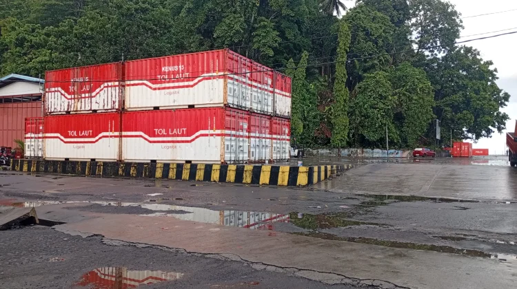 Tol Laut Masuk Tahuna Bahan Pokok Aman