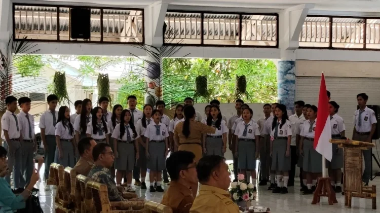 Plt Sekda Sangihe Buka MKKS Se - Sulut