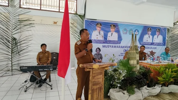 Plt Sekda Sangihe Buka MKKS Se - Sulut