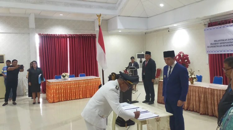 Bupati Sangihe Resmi Melantik 16 Pejabat di Lingkup Pemkab Sangihe