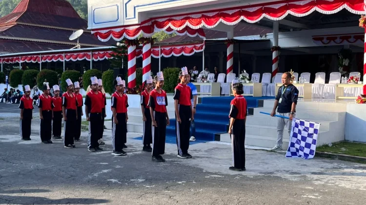 Sebanyak 52 Sekolah Tingkat SD,SMP Ikuti Lomba Gerak Jalan Memeriakan HUT RI ke-80