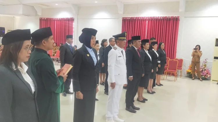 Wakil Bupati Tendris Bulahari Lantik Pejabat di Lingkungan Pemkab Sangihe