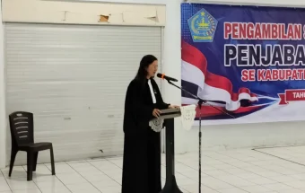 Bupati Michael Thungari Lantik 97 Kapitalaung Se-Kabupaten Kepulauan Sangihe