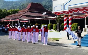 Sebanyak 52 Sekolah Tingkat SD,SMP Ikuti Lomba Gerak Jalan Memeriakan HUT RI ke-80