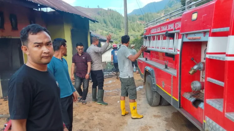 Konsleting Listrik Picu Kebakaran, Satu Rumah di Kecamatan Bintang Hangus